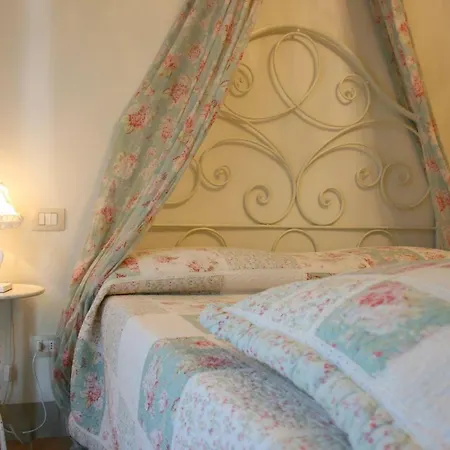 Villa Il Borgo Sleeps 3 Pool Air Con Wifi Cortona