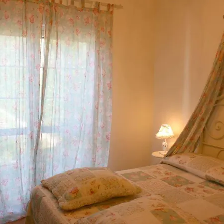 Il Borgo Sleeps 3 Pool Air Con Wifi